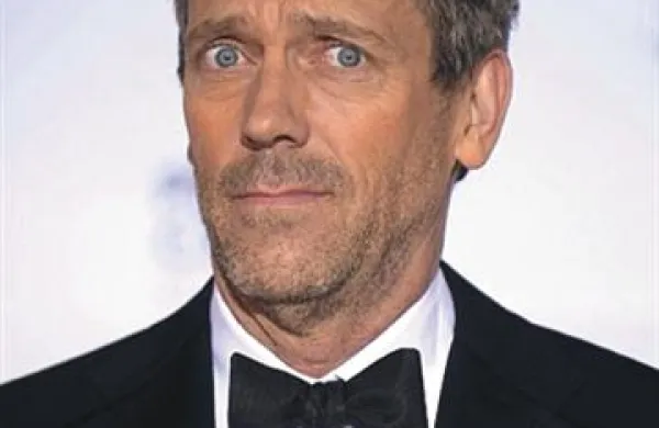 Hugh Laurie bo nastopil v vlogi učitelja na oddaljenem otoku na Papui Novi Gvineji v filmu režiserja Andrewa Adamsona.
