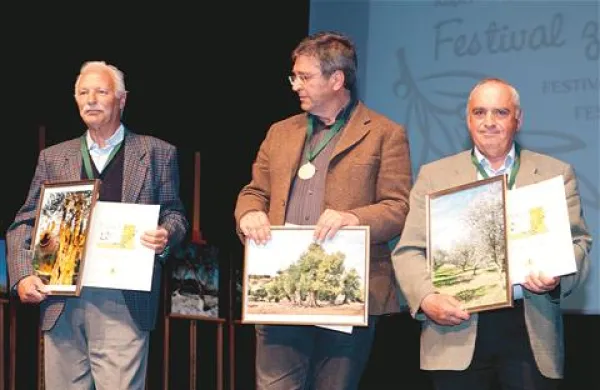Šampionski naslov je prejel Rino Šuran iz zadruge Rubinium iz Rovinja (v sredini), vice šampionska pa Evgen Glavina (levo) in Vlado Munda 