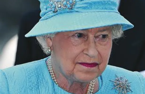 Kraljica Elizabeta II. je na svoj rojstni dan podelila 85 kovancev.