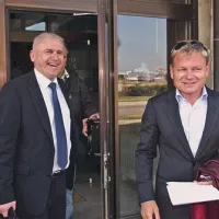 Pred razglasitvijo sodbe: Jovan Kmekić z odvetnikom Francijem Matozom ...