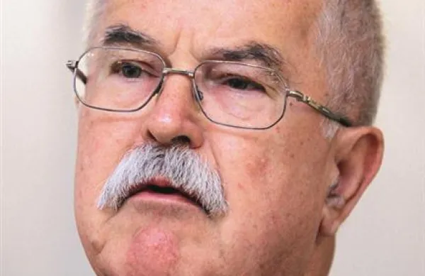Boštjan Žekš bo začasno opravljal naloge na službi vlade za lokalno samoupravo in regionalno politiko. 