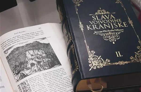 V Sežani so predstavili prvi celovit prevod Valvasorjeve Slave vojvodine Kranjske