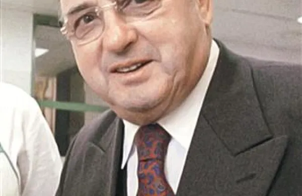 Dr. Boris Kuhar