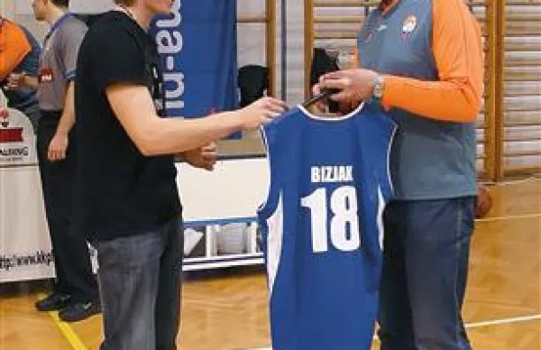 Poteza pozornosti, vredna pohvale