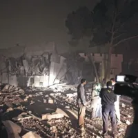 Nato uničil stavbo v Gadafijevi rezidenci v Tripolisu