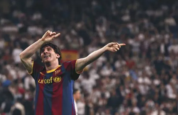 Lionel Messi se veseli svojega drugega zadetka.