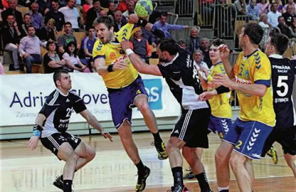 Tako so si Koprčani priigrali odločilno prednost v domači dvorano (Foto: Zdravko Primožič/FPA)