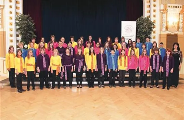 Mladi komenski pevci so v Bratislavi nastopili med pevsko elito