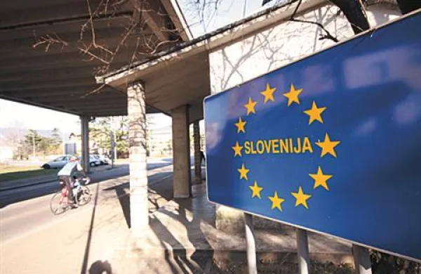 Barroso dopušča možnost začasne vzpostavitve nadzora na mejah v schengenskem prostoru