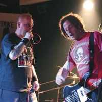 Poleg Enca novi basist Dexter