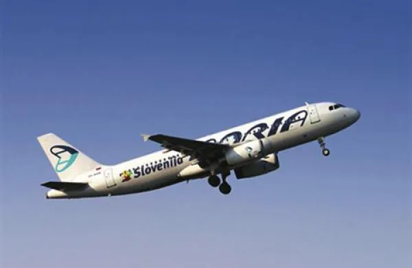 V floti Adrie Airways skupaj z najetim airbusom leti 13 letal