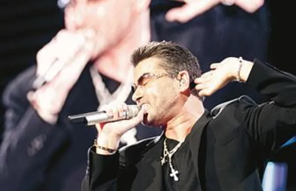 George Michael je objavil devet albumov, ki jih je prodal v več kot 100 milijonov izvodih.