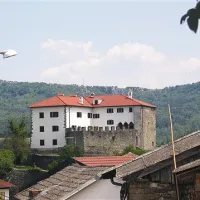 Premski grad - od 200 do 1000 evrov 
