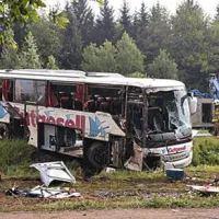 V nesreči se je poškodovalo 30 oseb.