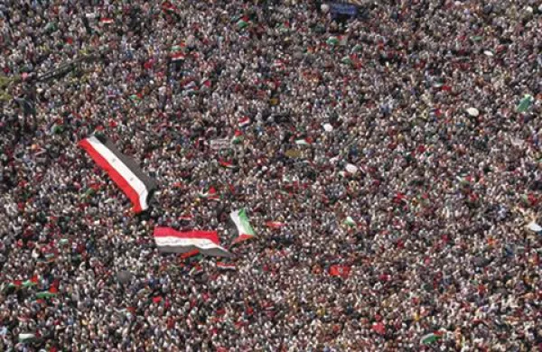  Egipčani so v podporo Palestincem demonstrirali že v petek, 13. maja. Fotografija prikazuje demonstracije v Kairu.  