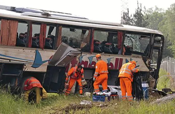 Voznik nemškega avtobusa je osumljen povzročitve nesreče zaradi malomarnosti.
