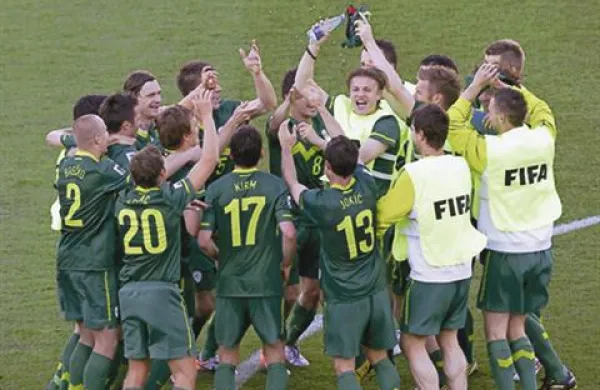Slovenska nogometna reprezentanca je na Fifini lestvici maja obdržala 17. mesto. 