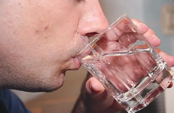 Idrijčani bi morali vodo prekuhavali, a mnogi tega ne počnejo