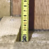 Na razdalji 1,2 metra so morali nasuti tri centimetre mivke