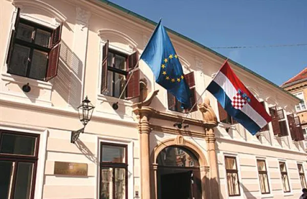 Hrvaška bi lahko v EU vstopila že čez dve leti