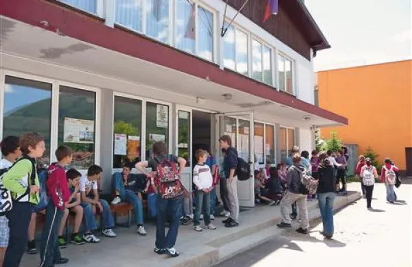 Pripravljajo se  na gradnjo novega vrtca ob kobariški  osnovni šoli