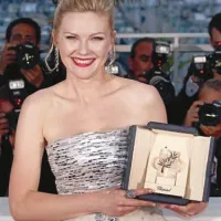 Najboljša ženska vlgoa: Kirsten Dunst.