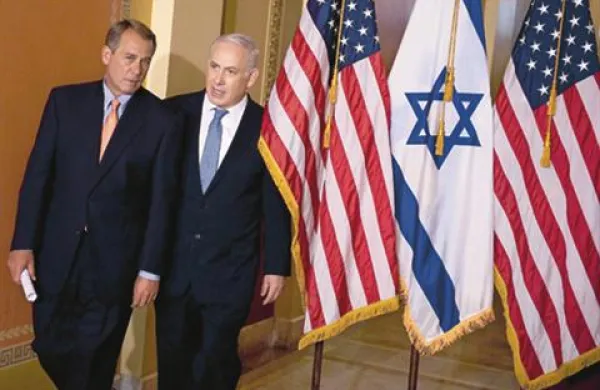 Izraelski premier  Benjamin Netanyahu (desno) je pred ameriškimi zakonodajalci predstavil svoje videnje izraelsko - palestinskega konflikta.      