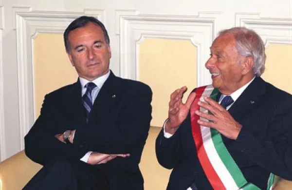Italijanski zunanji minister Franco Frattini (desno) in goriški župan Ettore Romoli (levo).
