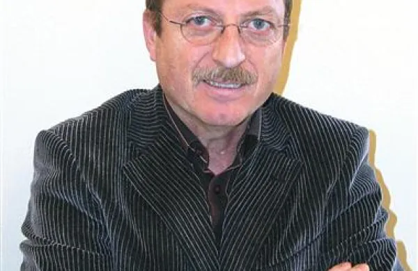 Pavle Plahutnik