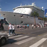 V Koper priplula največja potni&scaron;ka ladja doslej