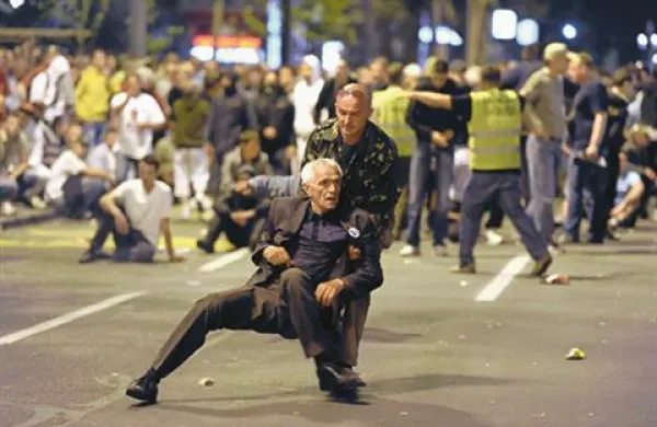 V Beogradu protestirali proti Mladićevi aretaciji