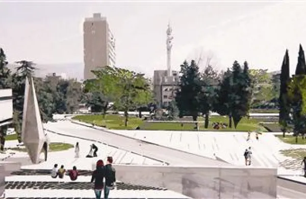 Nov trg Edvarda Rusjana naj bi segal čez Erjavčevo ulico in “osvobodil” spomenik 