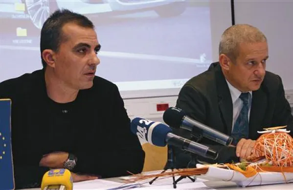 Dean Jurič (levo) in Iztok Perenič sta zamenjala vlogi