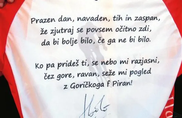 Na svoje kolesarske majice so natisnili besedilo Kreslinove pesmi
