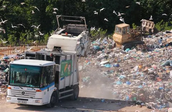 Smeti so biznis, je prepričan novogoriški župan, a ostali so se strinjali, da bo povečani delež ločenih odpadkov močno spremenil razmere. 
