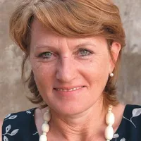 Angela Lampe: Otroci so v enajstih letih postali odrasli možje in ženske, starši smo izčrpani. Nekateri celo tako, da  ne morejo več obiskovati svojih otrok. To so travme, ki se jih vsi bojimo.”
