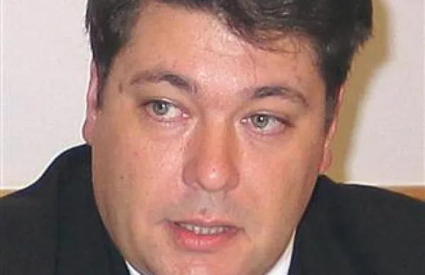 Milan Turk: “Ne gre za noben klientelizem. Že od začetka sem bil proti, da bi bili zneski tako visoki, ker se mi to zdi krivično. Kar predlagam, je normalen nivo za nezazidana zemljišča.” 