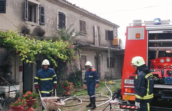 Hiša družine Šavle iz Brezovice pri Gradinu ni več primerna za bivanje.