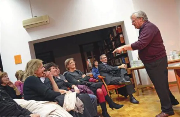 Ob koncu projekta Primorci beremo je lani bralce v koprski knjižnici obiskal Tone Partljič.