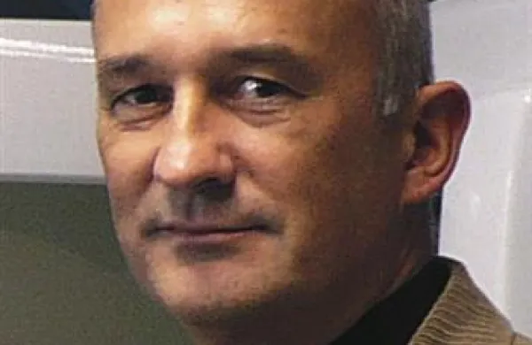 Darko Tomšič: “Glede na informacije, ki jih imam, je zobozdravstvo  zadnji dve leti tudi v drugih zavodih po Sloveniji poslovalo negativno.”