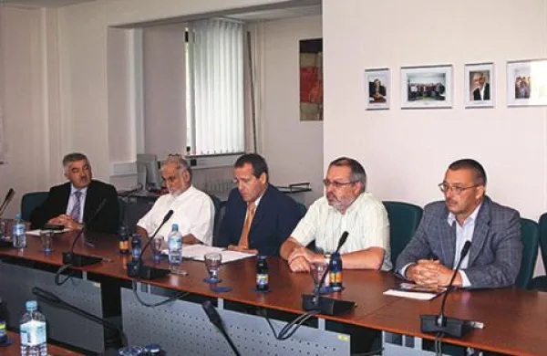 Severnoprimorski župani so Šoltesa med drugim opozorili na težave zaradi priprave občinskih prostorskih načrtov, saj morajo občine pred potrditvijo načrtov pripraviti in okoljskemu ministrstvu dostaviti številna poročila, ki jih je preveč in so izjemno draga.