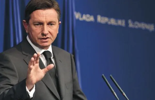 Borut Pahor vidi kot izhod iz sedanje politične negotovosti dve možnosti, in sicer politično konsolidacijo koalicije ali politično krizo.