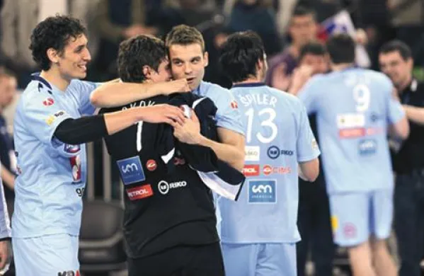  Slovenija bo v prvem delu tekmovanja igrala v skupini D v Vršcu, v njej pa so še Hrvaška, Norveška in Islandija.