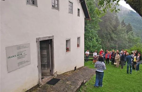 Nagrade Bevkovim Pikapoloničarjem