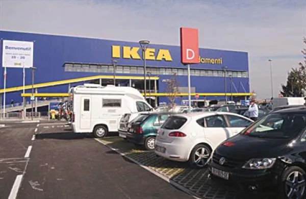 Ikea je zaradi eksplozij v trgovinah poostrila varnostne ukrepe.