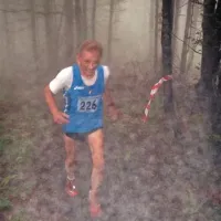 Najstarejši udeleženec, 77-letni Italijan Angelo Cerello, v megli (oblaku) nekje pod Koblo