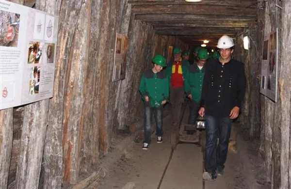 Geologija v čipkah v najglobljem delu rudniškega Antonijevega rova