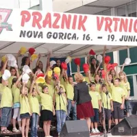 Bevkov trg je bil v soboto v znamenju otroške pesmi 