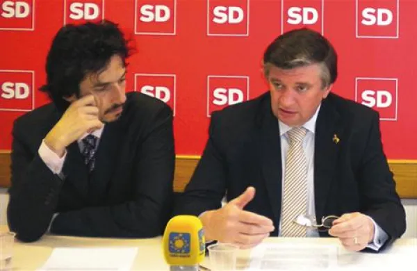 Matični odbor ni podprl resolucije  glede uresničevanja odločbe ustavnega sodišča o ustanovitvi Občine Ankaran, ki sta jo oblikovala poslanca Luka Juri in Marijan Križman.