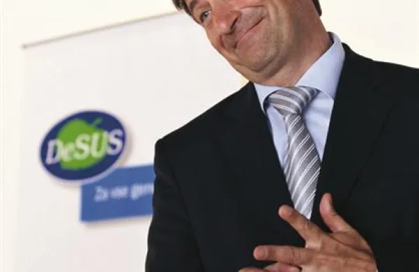 Predsednik Desusa Karl Erjavec je prepričan, da bi lahko na volitvah zmagali, ob morebitnem razpadu vlade pa bodo ponudili novega mandatarja. 